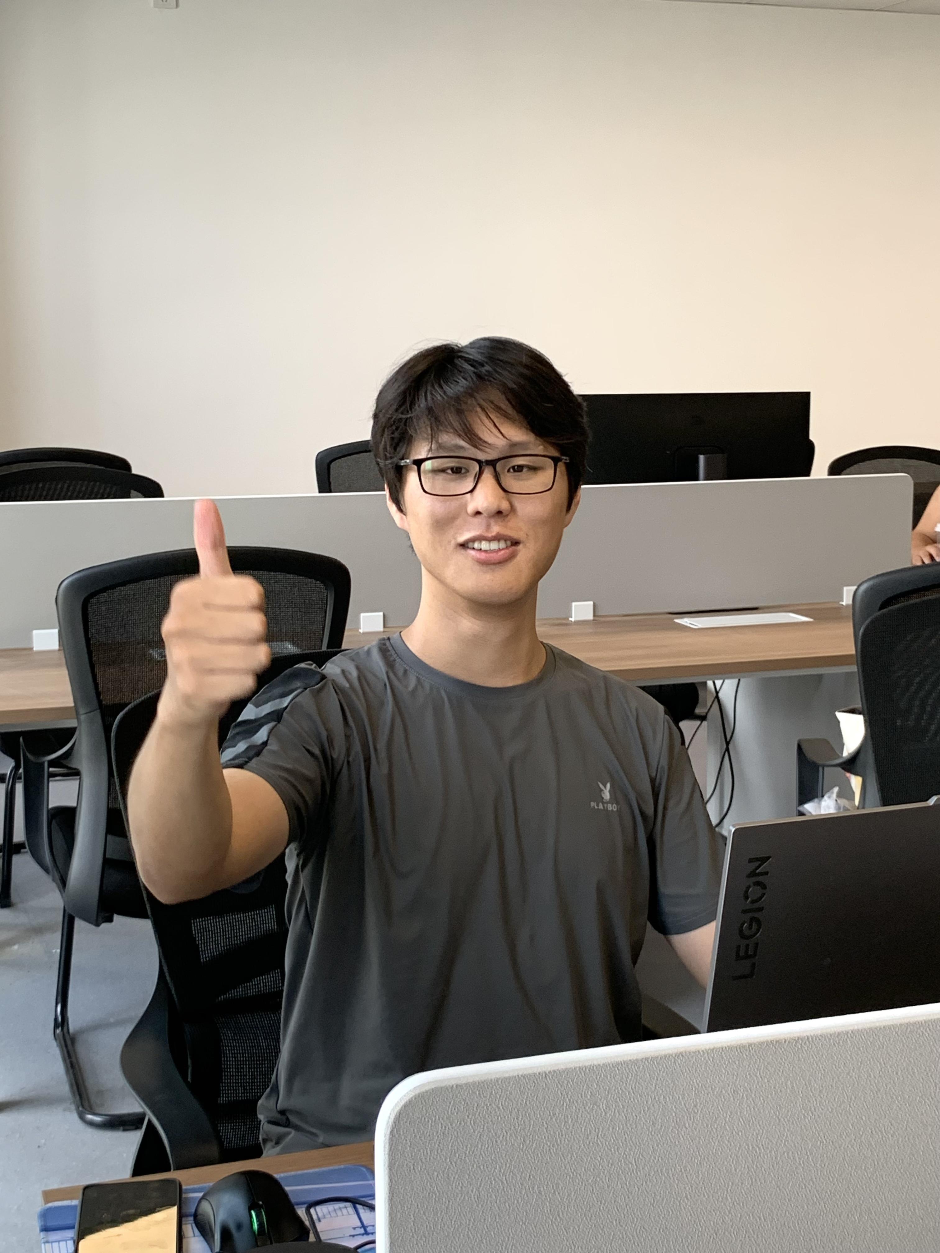 刘泓宇